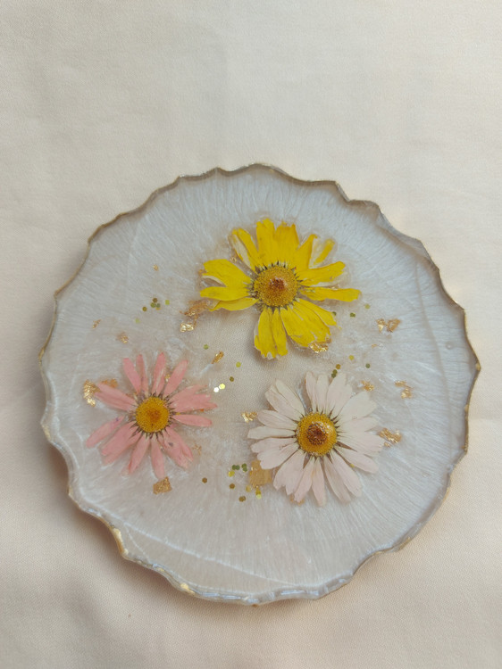 زیرلیوانی دفرمه رزینی