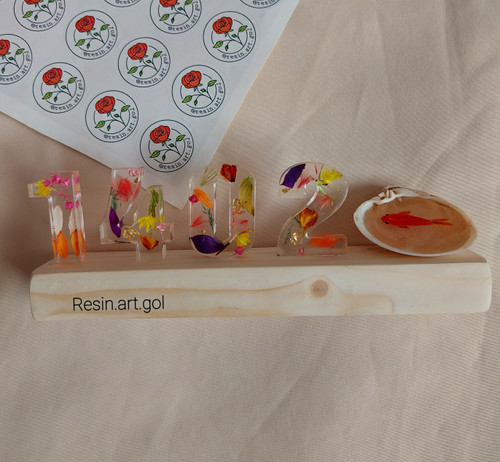 استند سال ۱۴۰۲