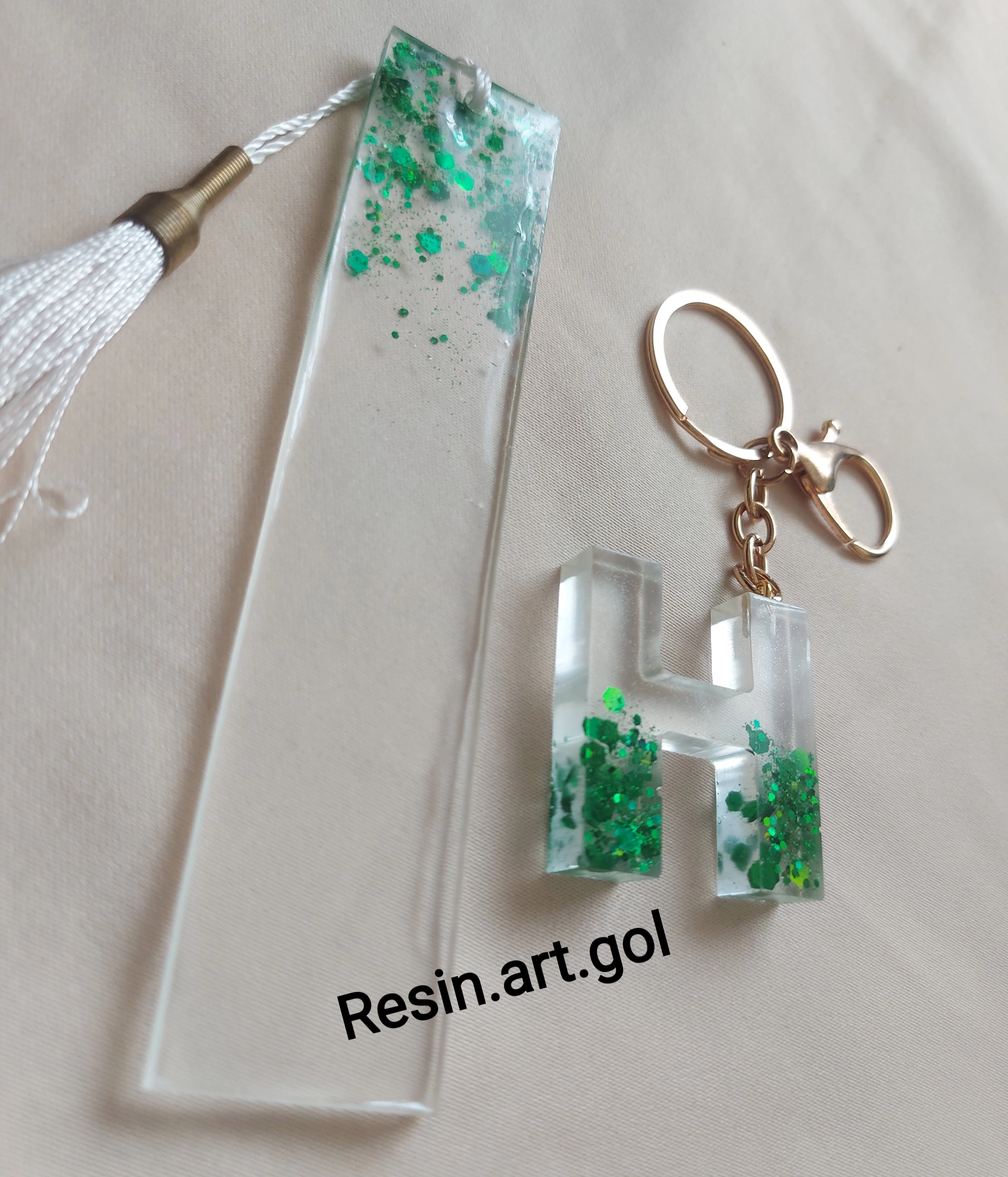 ست نشانگر کتاب و جاکلیدی حرف لاتین