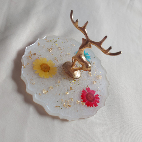 استند آکسسوری رزینی