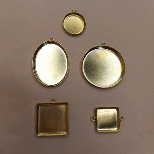 قاب فلزی کفه دار طلائی