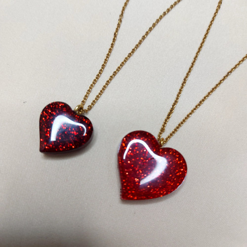 گردنبند رزینی کادو ولنتاین