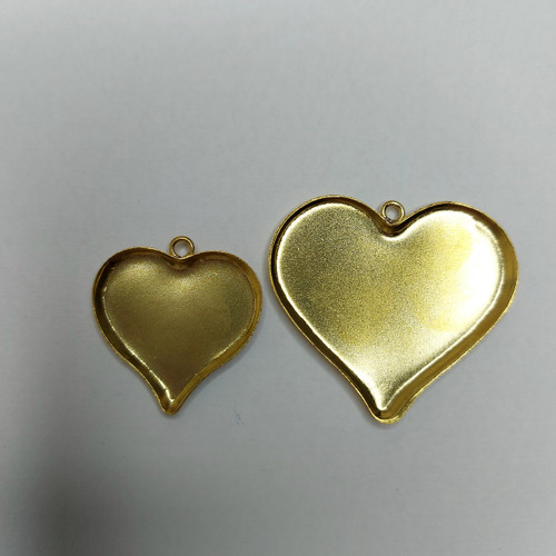 قاب فلزی گردنبند رزینی