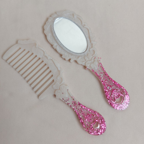 ست شانه و آینه دورنگ صدفی با اکلیل سرخابی