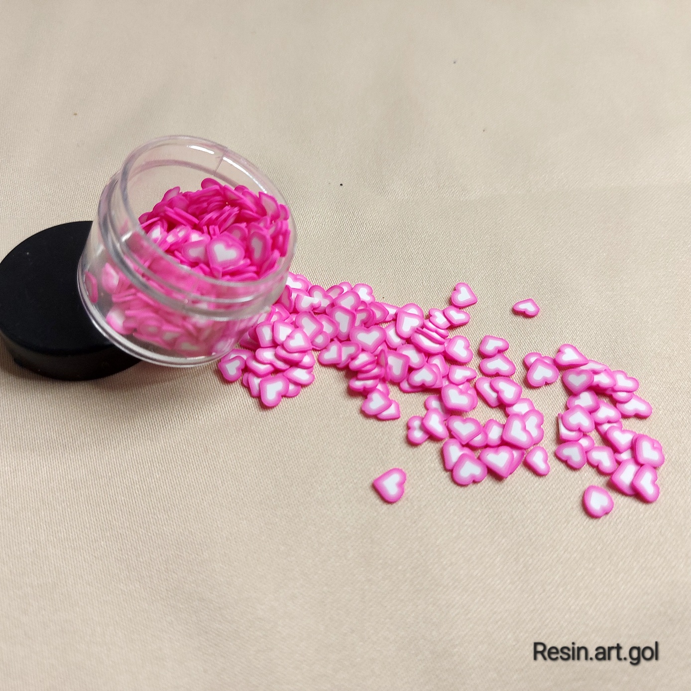 فیمو صورتی،فیمو قلب،خرج‌کار رزین، خرج‌کار طراحی و کاشت ناخن